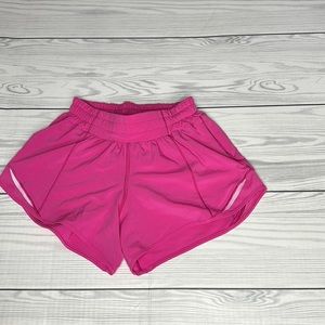 Lululemon Hotty Hot Low Rise Short II *4" SIZE 2